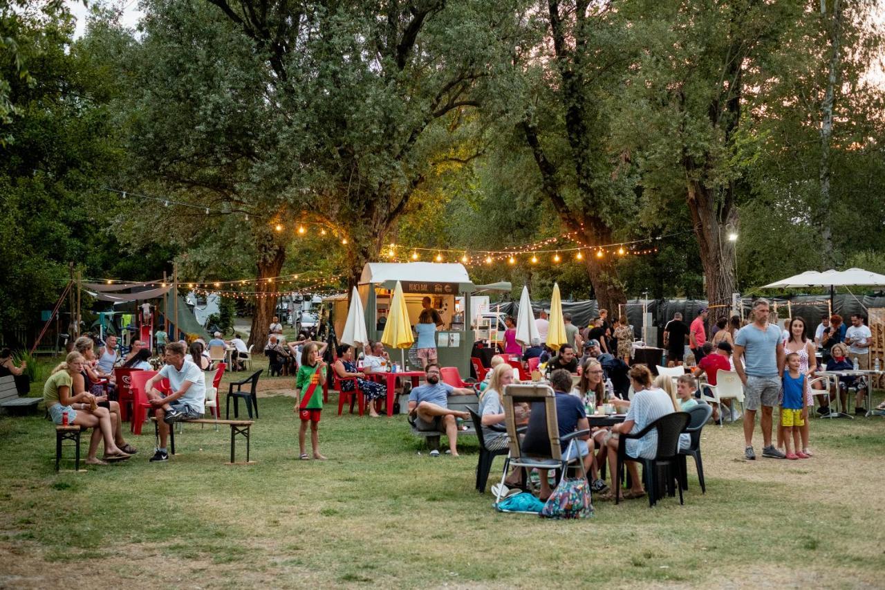 Camping Eden Glamping Дормеллетто Экстерьер фото